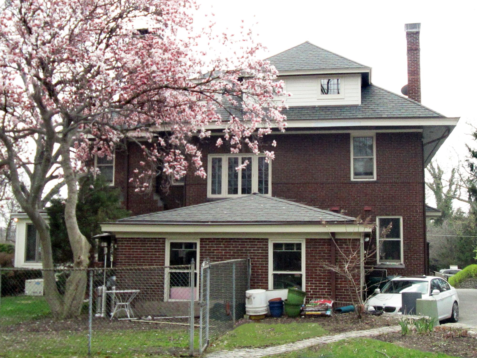 Existing house and garage Hyde Park, Cincinnati Residence